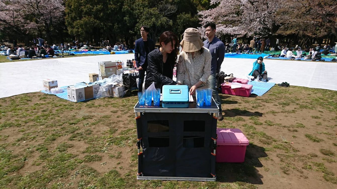 受付テーブル